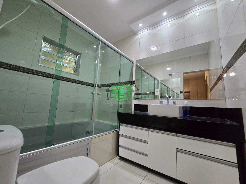 Sobrado para Venda na Vila Barreto, 2 Casas, 6 dorm(s), 1 suite(s), 3 vaga(s), 360 m² Imagens do imóveis Sobrado para Venda na Vila Barreto, 2 Casas, 6 dorm(s), 1 suite(s), 3 vaga(s), 360 m²