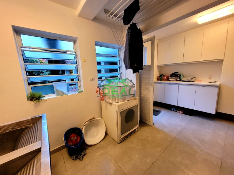 Imagens do imóveis Sobrado para Venda no Alto da Lapa, 4 dorm(s), 2 suite(s), 4 vaga(s), 463 m², Reformada!