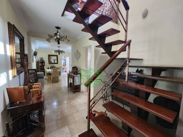 Venda Casa no Sumaré, 2 dorm, 2 suítes, 2 vagas, 160m²