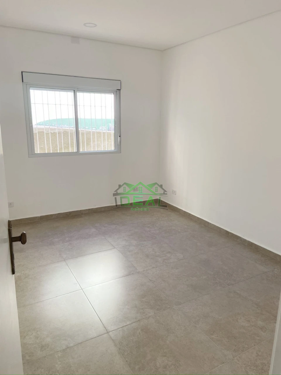 Venda Casa Comercial na Lapa, 5 salas, 4 vagas, 495m²