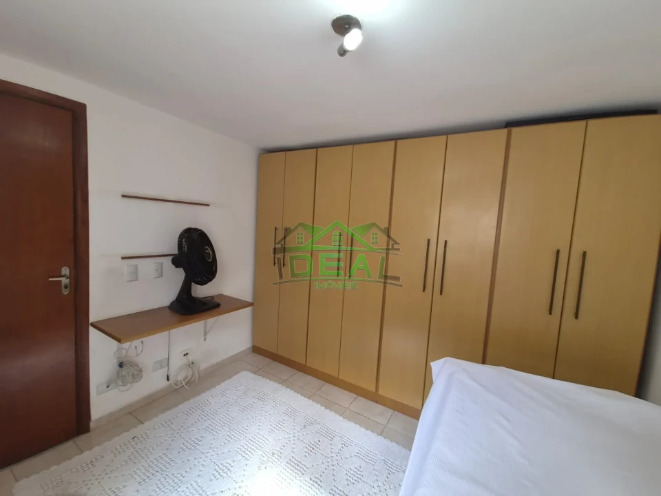 Casa Térrea a Venda- 4 Dormitórios sendo 1 suíte-2 vagas de garagem