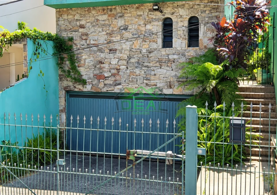 Sobrado  a venda  no Alto da Lapa, 3 dormitórios sendo 3 suítes, 4 vagas, 236 m