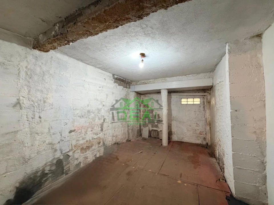 Casa para Venda no Parque da Lapa, 3 Doms, 3 Banheiros e 3 Vagas