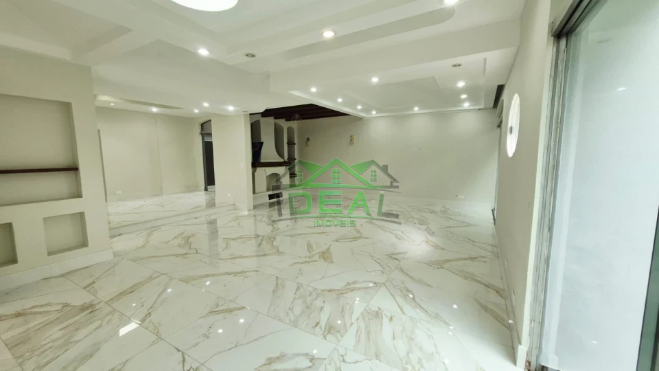 Imagens do imóveis Excelente Casa Térrea , Totalmente Reformada, 3 Suítes,4 vagas