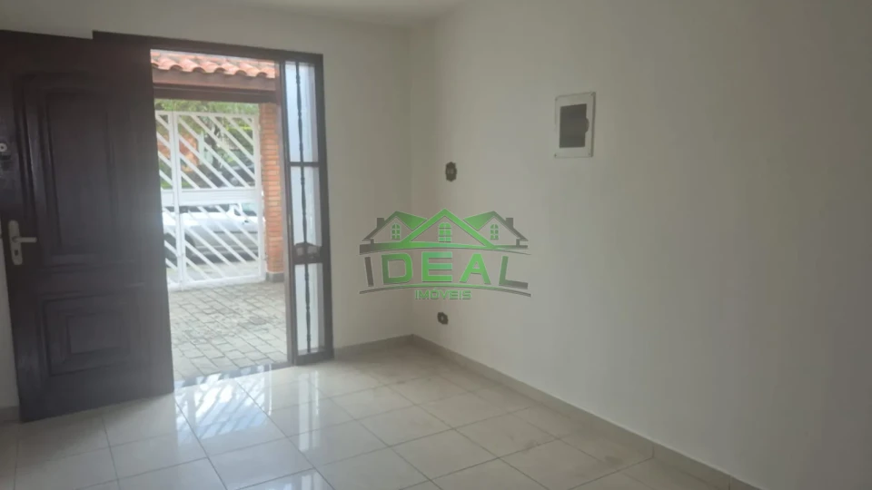 Imagens do imóveis Casa a venda com 2 dormitórios, sendo um suíte, parte inferior com 2 dormitórios,5 vagas de garagem