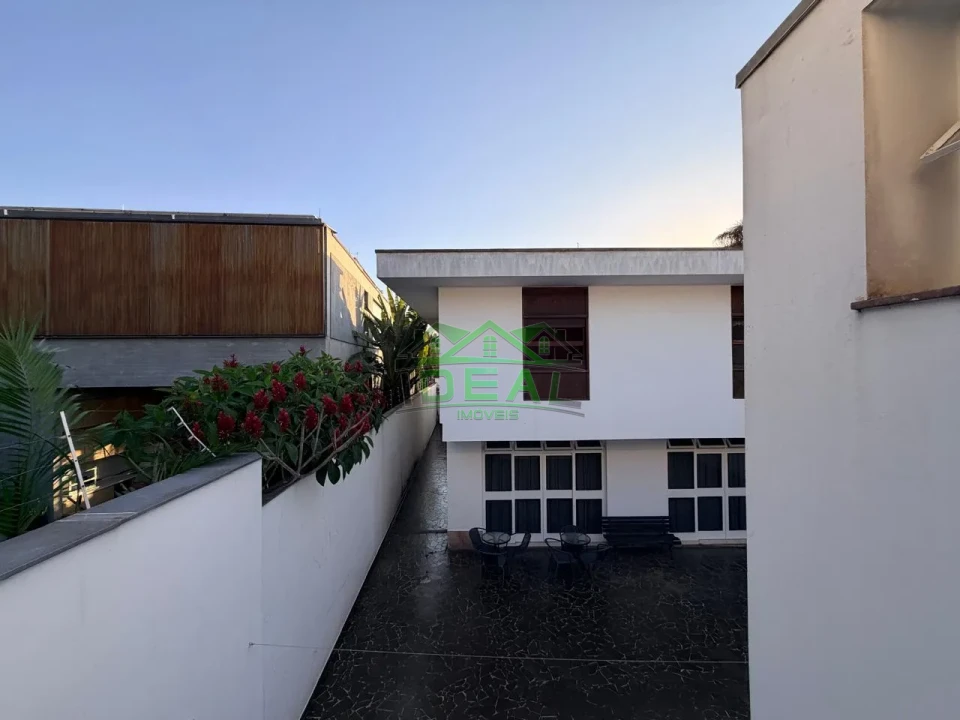 Sobrado para Venda no Alto da Lapa, Rua Tranquila e Arborizada