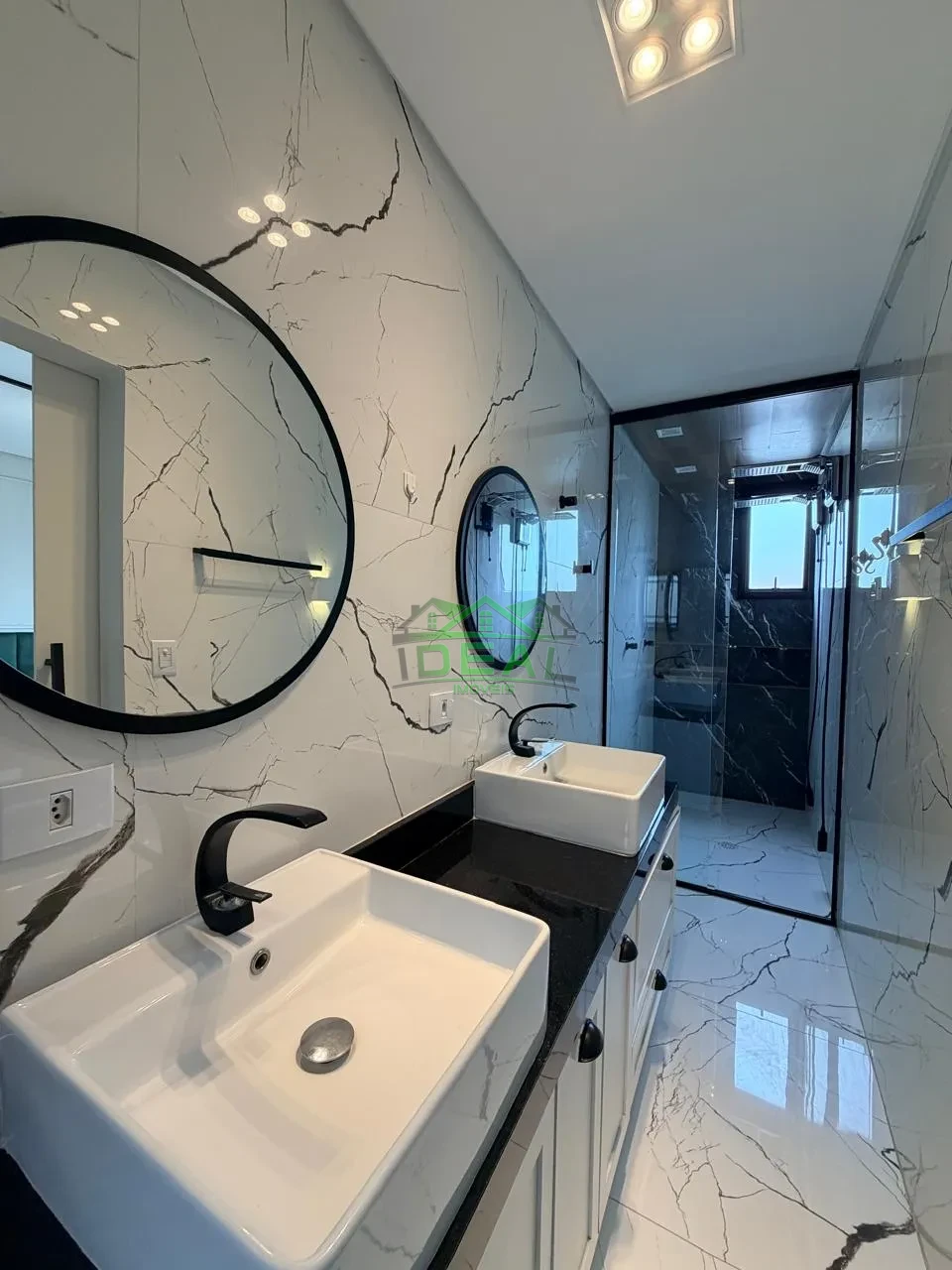 Sobrado Triplex com Pé-Direito Alto, Escritório e Terraço Gourmet no Alto da Lapa