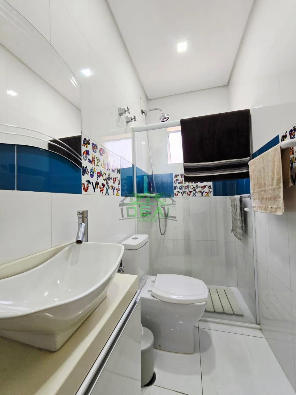 Casa Térrea Reformada na City Lapa, 4 Suítes, 6 Vagas, Piscina e Churrasqueira