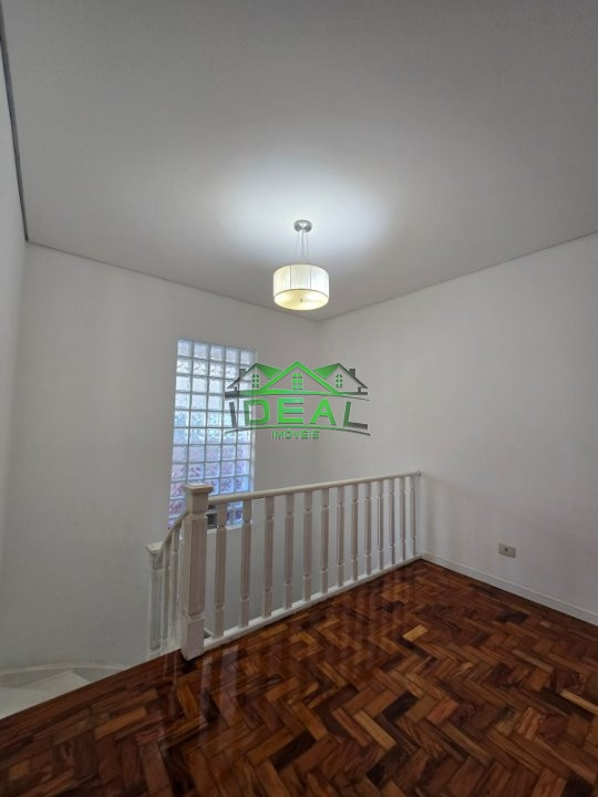 Sobrado para Venda no Alto da Lapa, 4 dorm(s), 2 suite(s), 4 vaga(s), 463 m², Reformada!