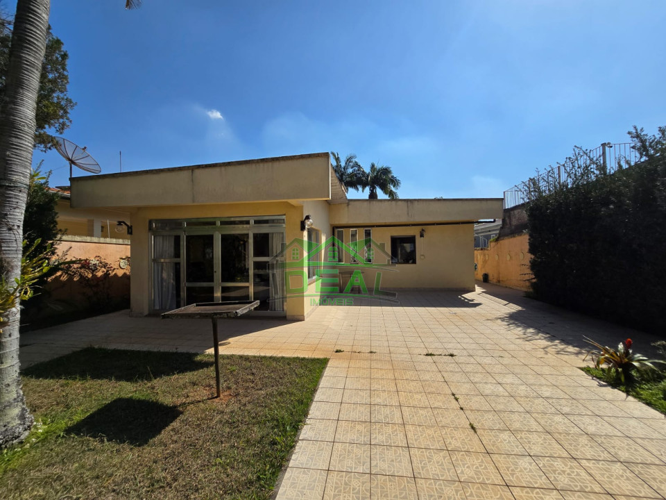 Casa à venda no Alto da Lapa, com possibilidade de uso residencial e comercial