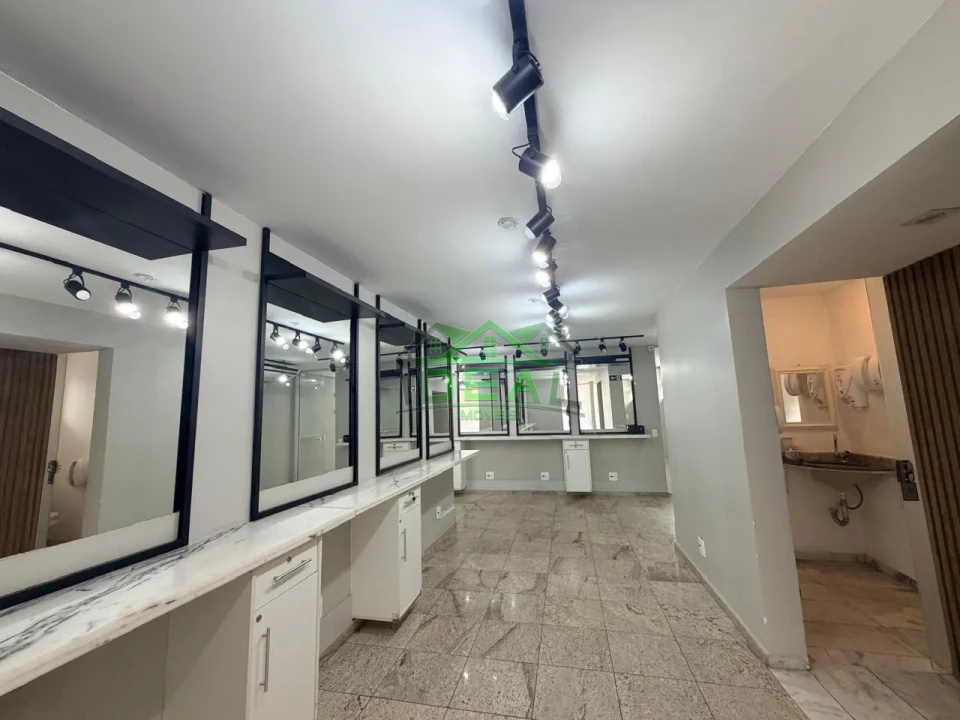 Imagens do imóveis Sobrado Comercial de Alto Padrão para Locação | 425m² | Estrutura Versátil para Clínicas, Laboratórios, Escolas e Serviços