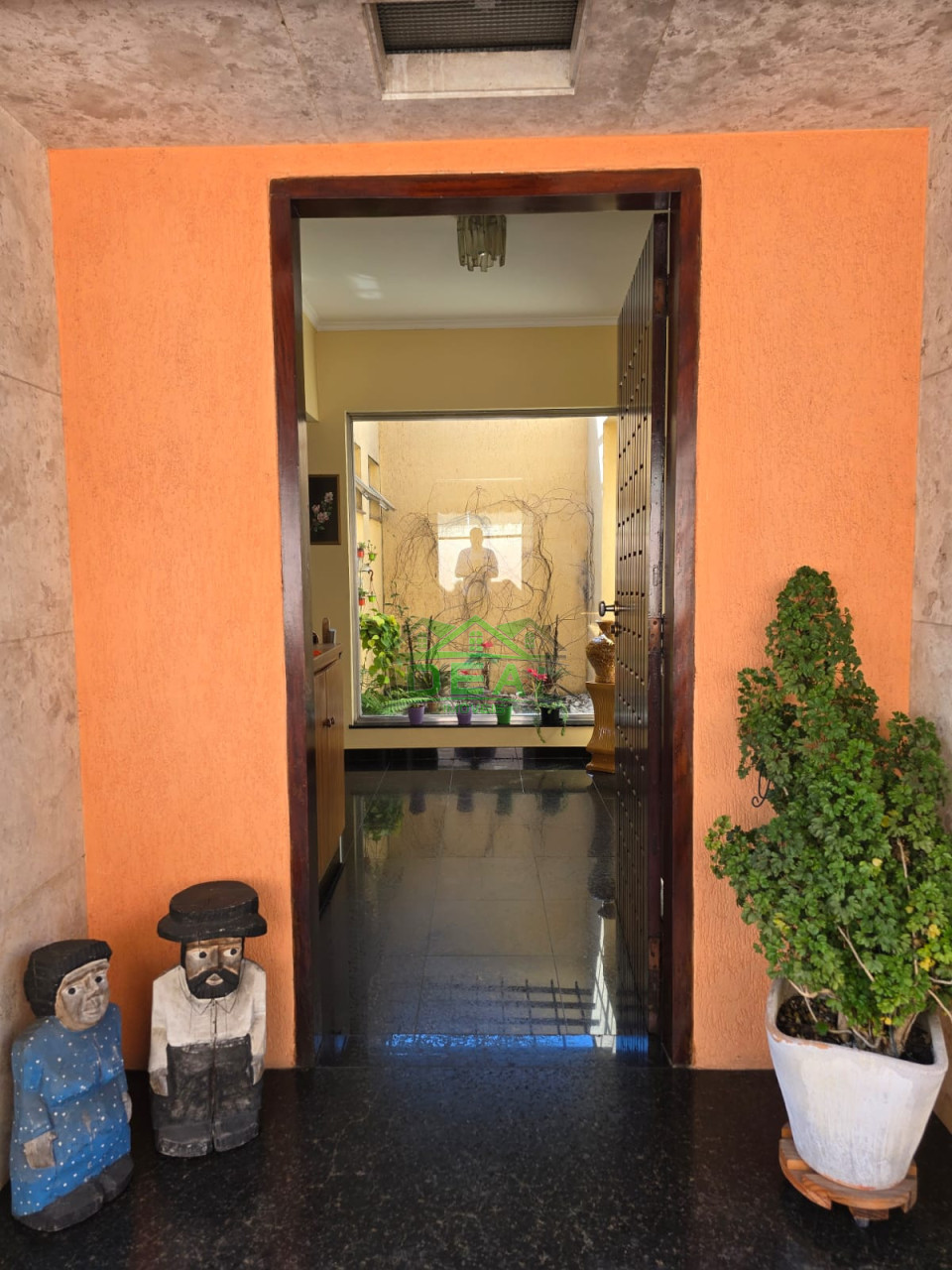 Casa à venda no Alto da Lapa, com possibilidade de uso residencial e comercial