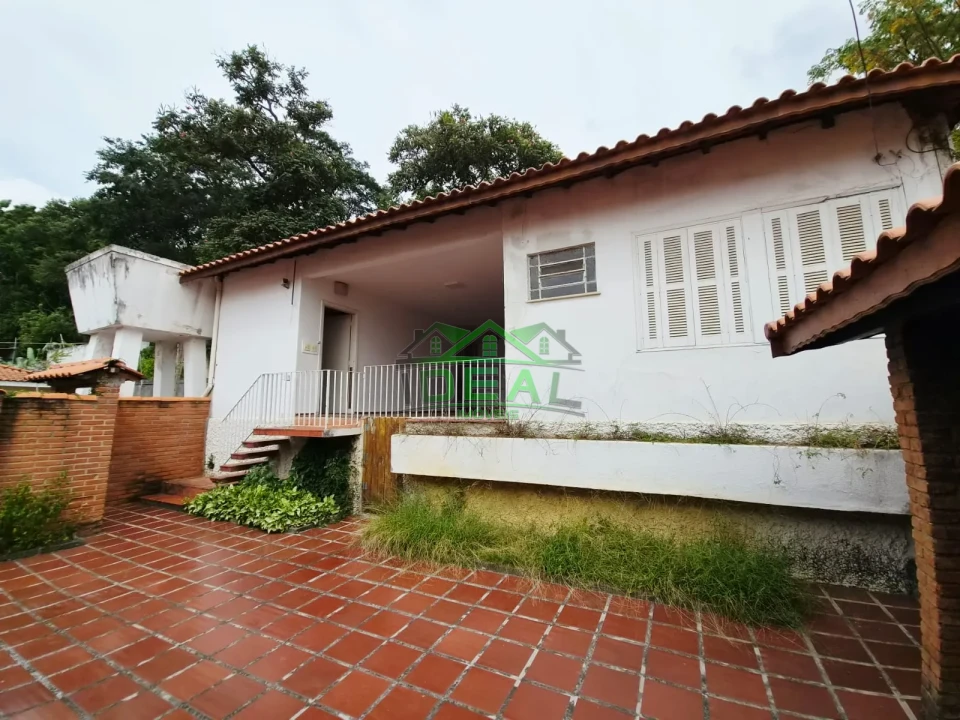 Imagens do imóveis Excelente Imóvel, com 3 dormitórios, 6 vagas de garagem