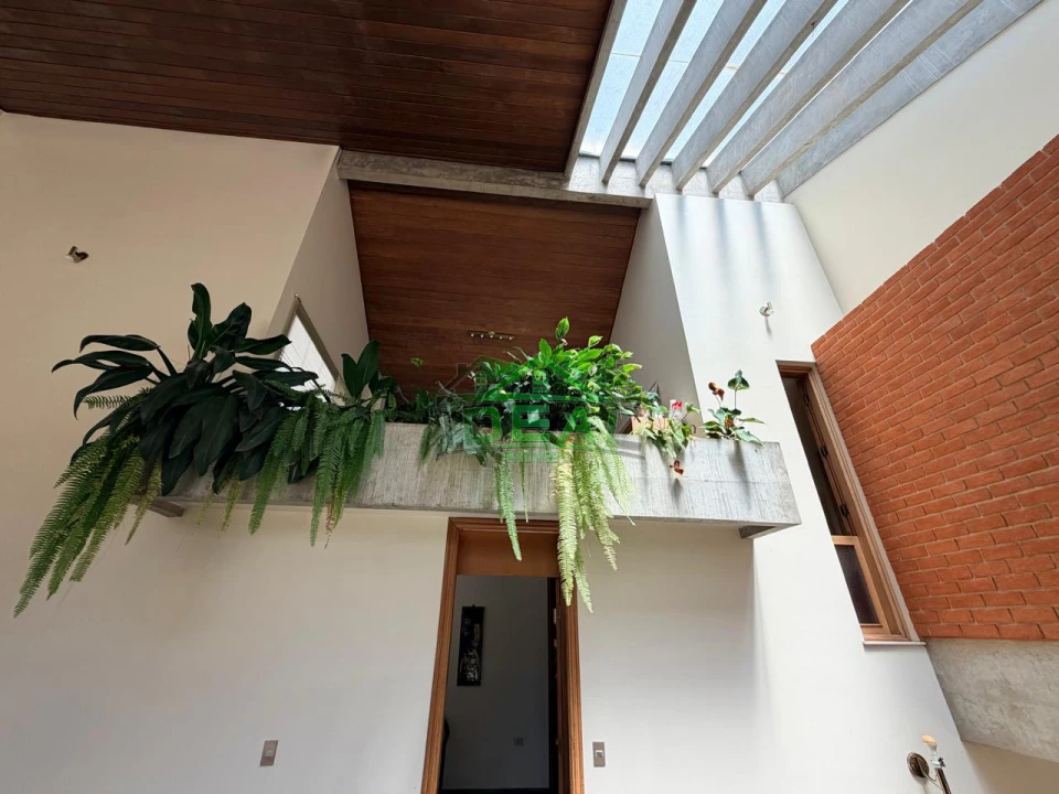 Imagens do imóveis Espaçoso Sobrado para Venda no Alto da Lapa, 4 suítes, 6 Banheiros e 6 Vagas