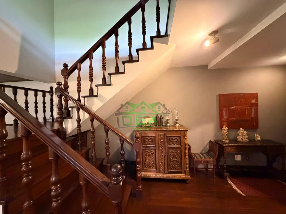 Casa para Venda no Alto da Lapa, 4 Dorm sendo 2 Suítes, 5 Banheiros