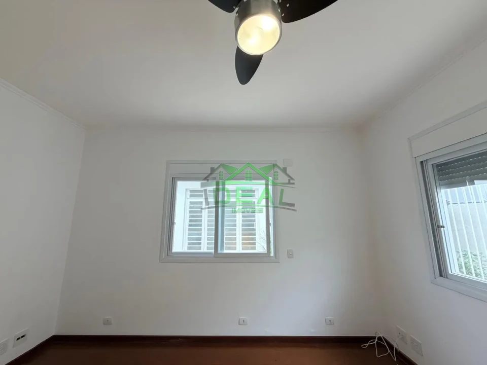 Imagens do imóveis Casa Térrea para Locação no Alto da Lapa, Rua Tranquila e Arborizada