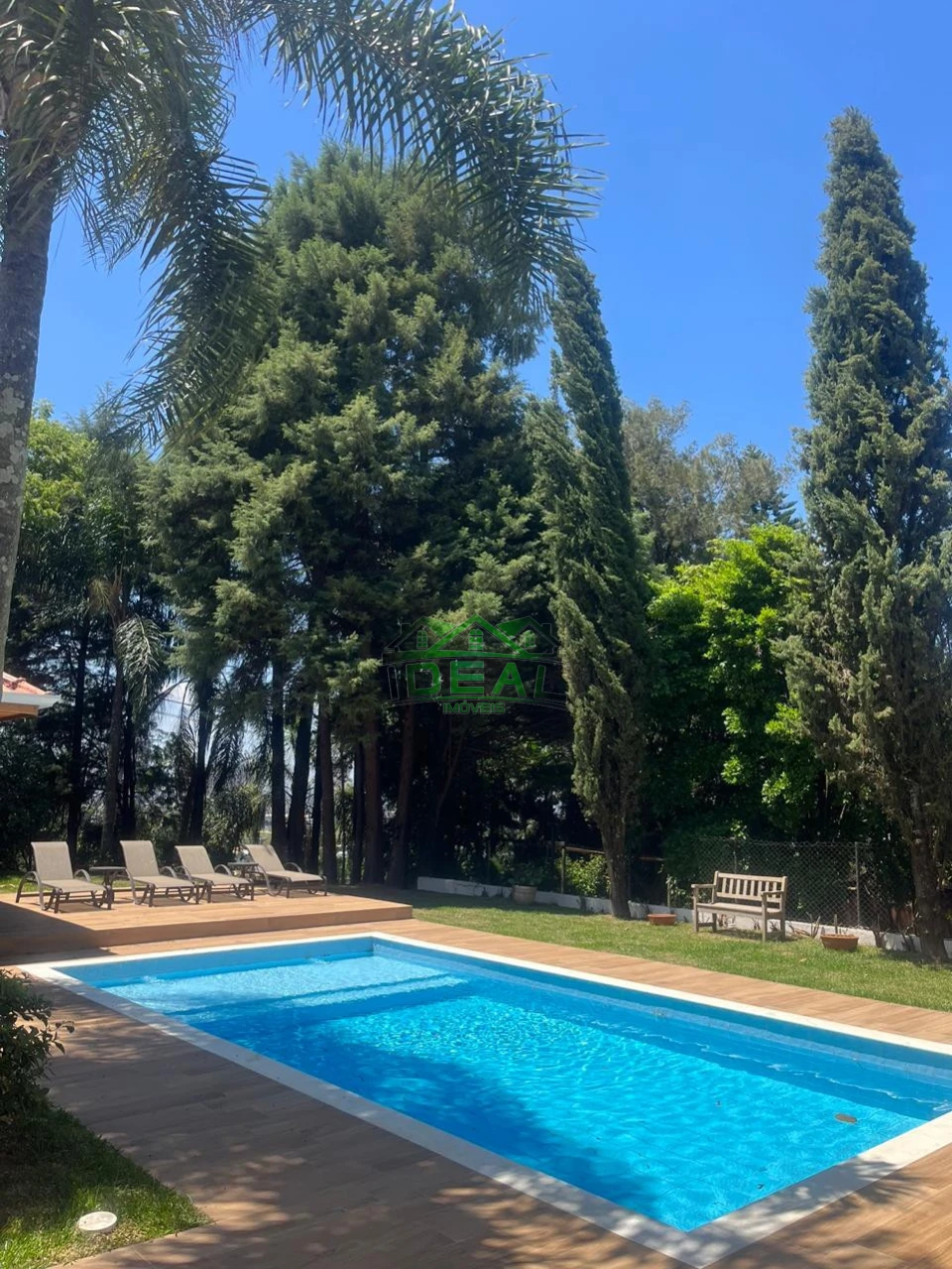 Casa de Condomínio para comprar 450m², 3 suítes, 6 vagas e 5 banheiros