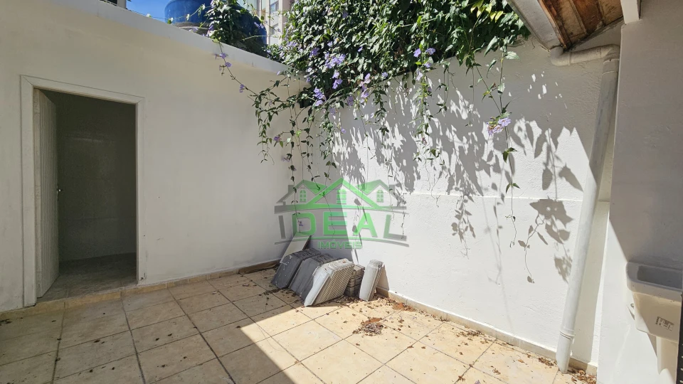 Casa Térrea para Locação no Alto da Lapa, 3 dorms, 1 suite, 5 vagas, 270 m²