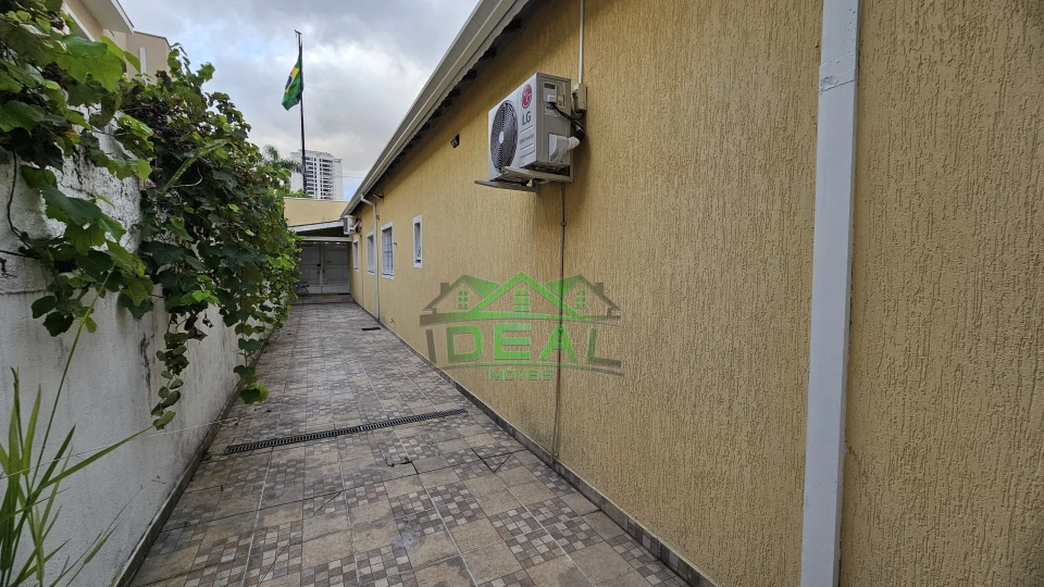 Imagens do imóveis Venda Casa Térrea no Alto da Lapa, 3 suítes, 3 vagas, 386m²