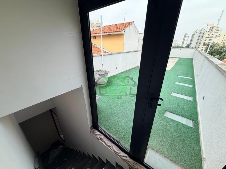 Sobrado Triplex com Pé-Direito Alto, Escritório e Terraço Gourmet no Alto da Lapa