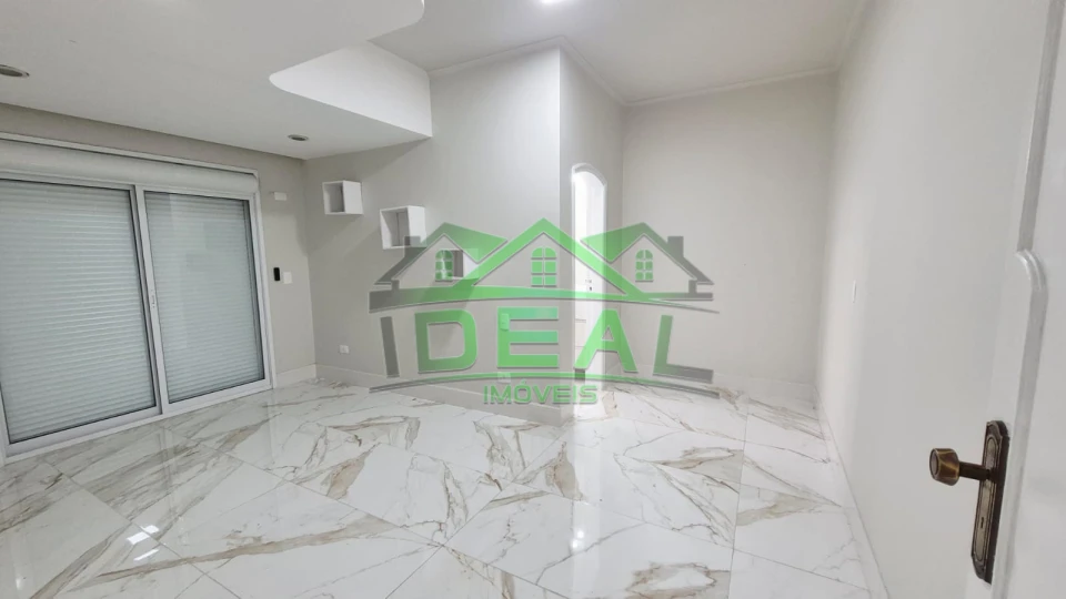 Imagens do imóveis Excelente Casa Térrea , Totalmente Reformada, 3 Suítes,4 vagas