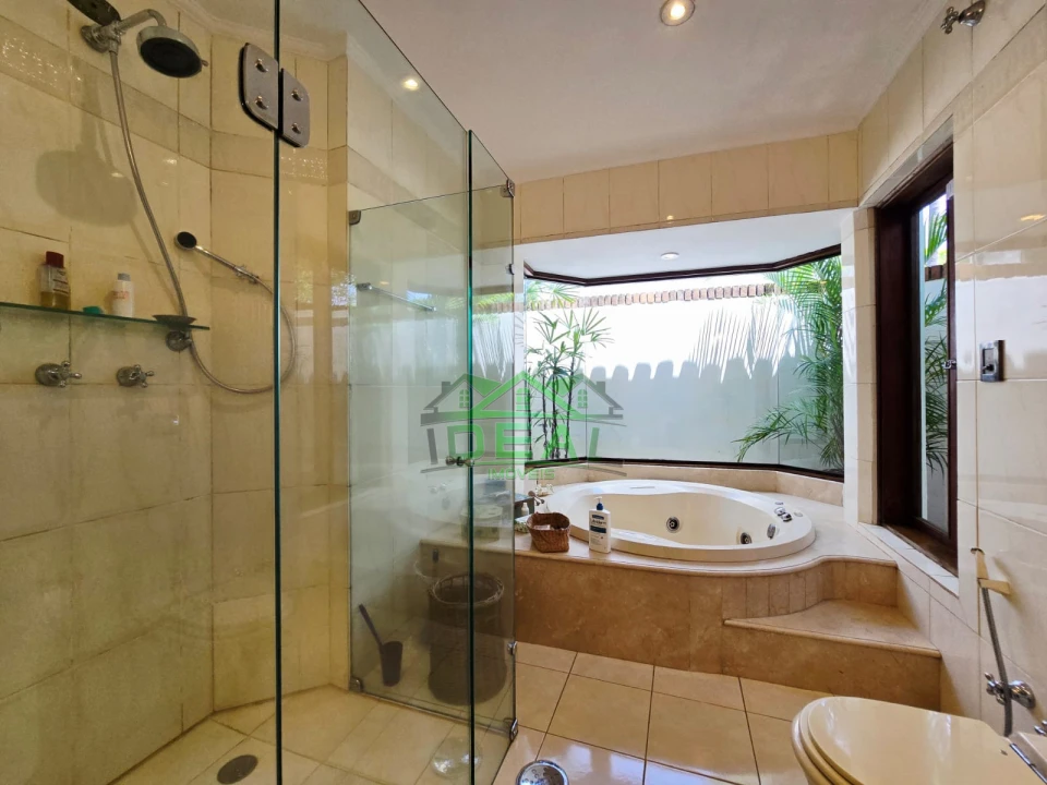 Casa para Venda no Boaçava, 1150m², Piscina e Churrasqueira