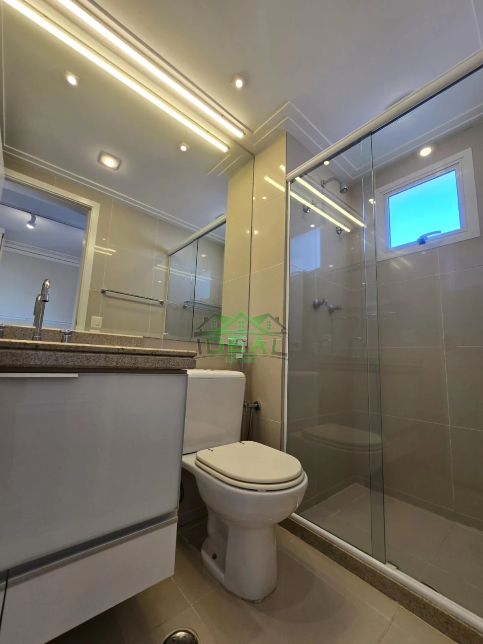 Imagens do imóveis Apartamento à venda no Alto da Lapa, com 366m² e uma unidade por andar