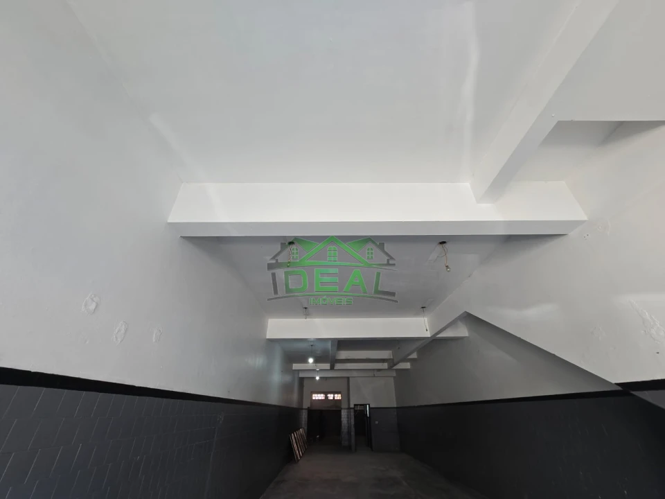 Salão Comercial para Locação na Vila Leopoldina, 2 Banheiros, 170 m²