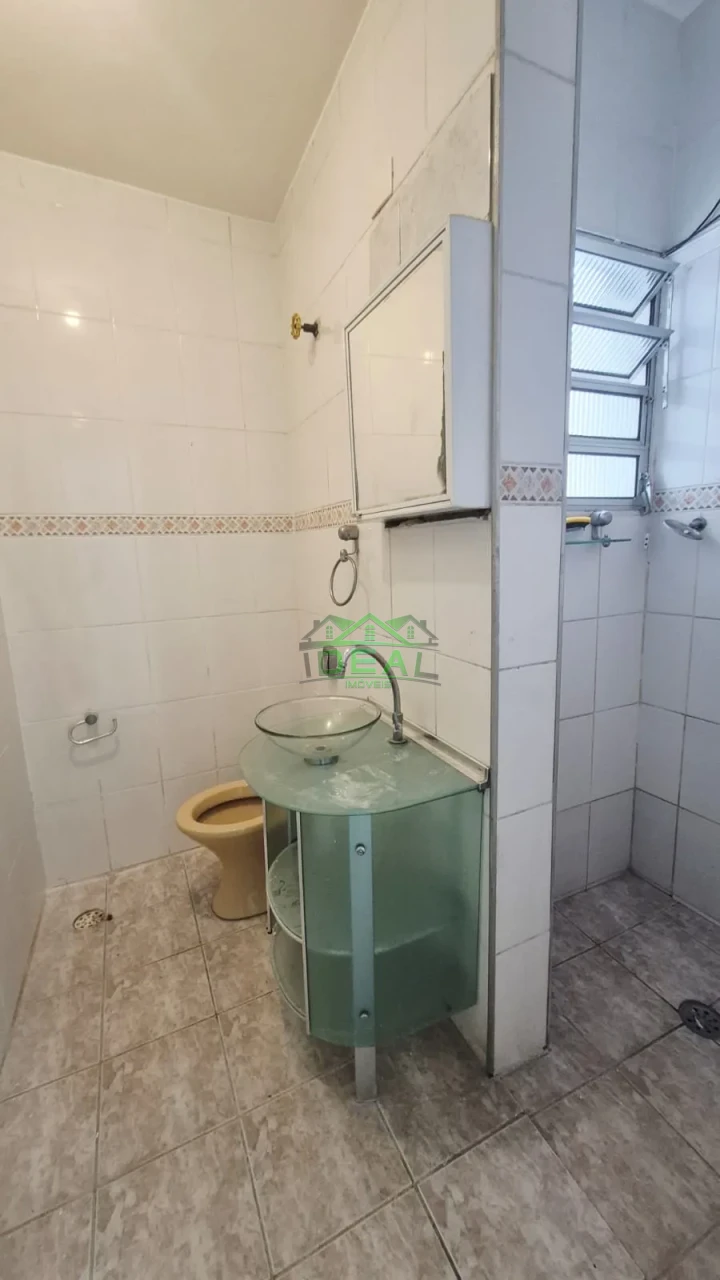 Imagens do imóveis Casa a venda com 2 dormitórios, sendo um suíte, parte inferior com 2 dormitórios,5 vagas de garagem