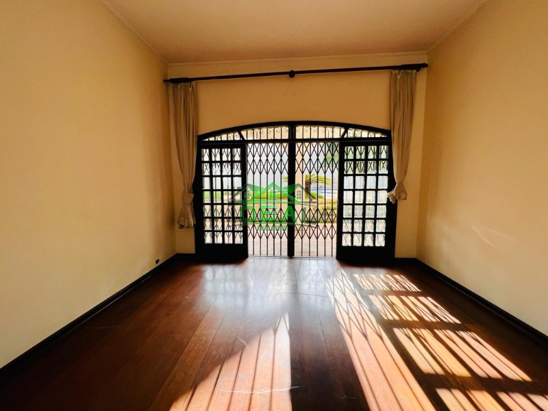 Casa Térrea para Locação no Boaçava, 4 suítes, 3 vagas, 327 m, 773 m