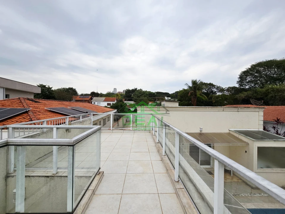 Imagens do imóveis Casa Térrea Reformada na City Lapa, 4 Suítes, 6 Vagas, Piscina e Churrasqueira