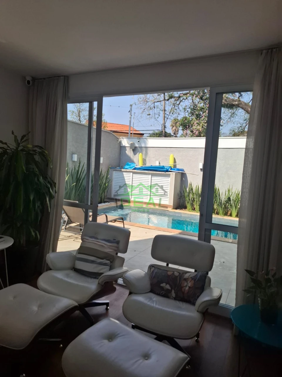 Casa Reformada para Venda no Alto da Lapa, 4 dorm, 2 vagas, 260 m², 367 m²