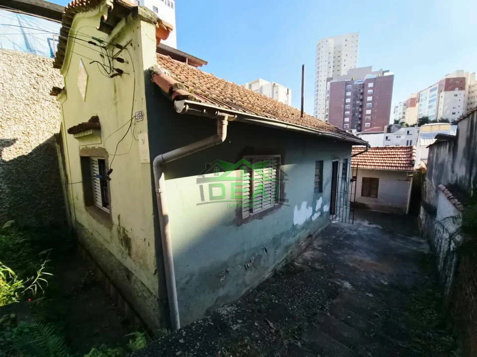 Casa térrea a venda, 2 casas no mesmo terreno, 3 vagas de garagem