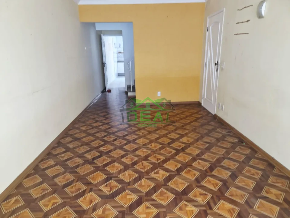 Sobrado para locação , 3 dormitórios sendo 1 Suíte, 2 vagas