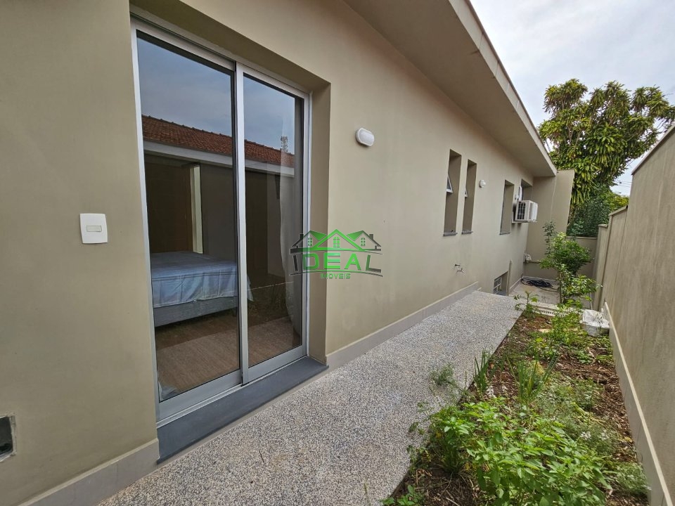 Casa nova de arquiteto à venda no Alto da Lapa Imagens do imóveis Casa nova de arquiteto à venda no Alto da Lapa