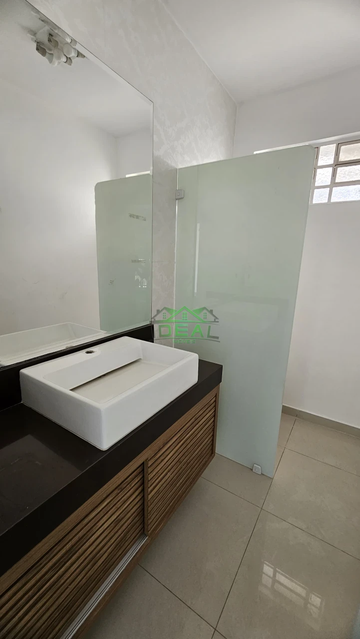 Imagens do imóveis Casa Sobrado Residencial e Comercial para Venda no bairro Alto da Lapa, 5 dorms e 2 vagas