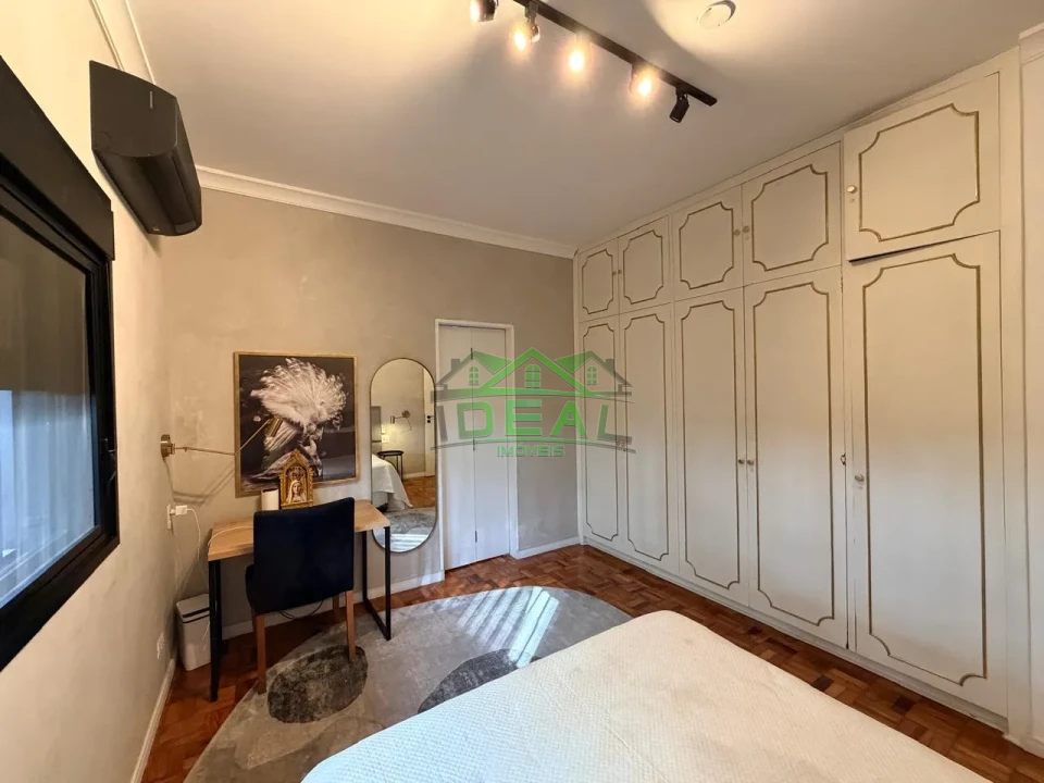 Casa Térrea para Venda na Lapa, 3 dorm(s), 3 suite(s), 4 vaga(s), 276 m²AC e 592AT