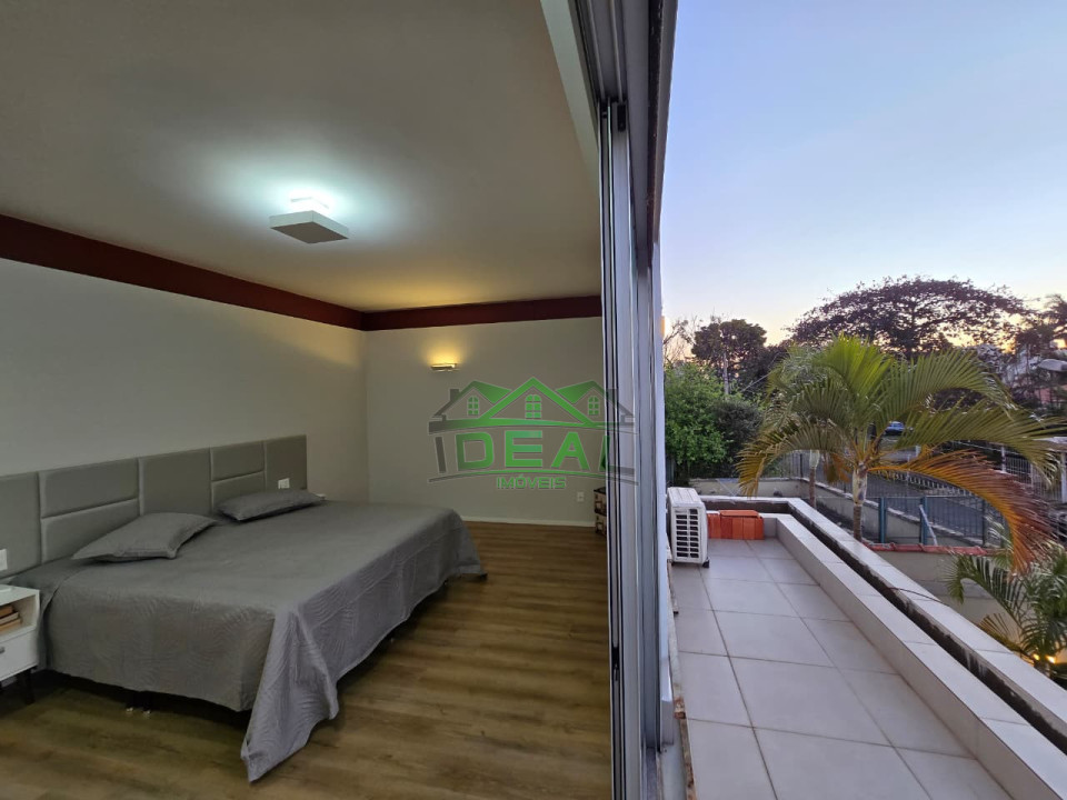 Nova casa de arquiteto à venda no Alto da Lapa!