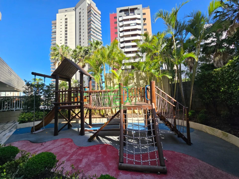 Imagens do imóveis Apartamento à venda no Alto da Lapa, com 366m² e uma unidade por andar