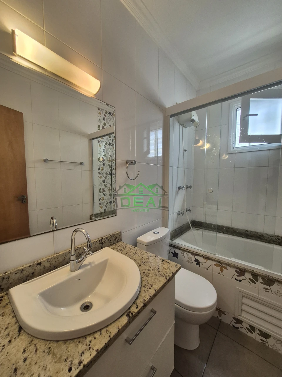 Venda Casa Sobrado no Alto da Lapa,  2 suítes, 1 vaga, 126m²