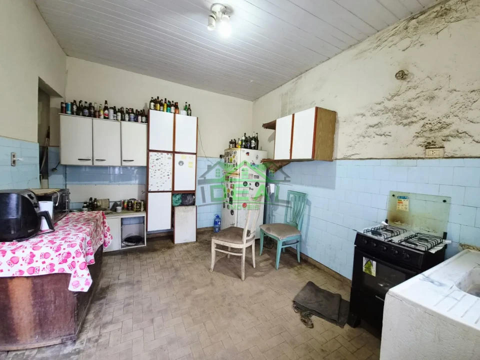 Casa térrea a venda, 2 casas no mesmo terreno, 3 vagas de garagem