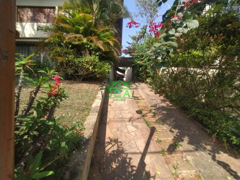 Casa (Sobrado) para Venda, 3 dorm(s), 1 suite(s), 6 vaga(s), 290 m²
