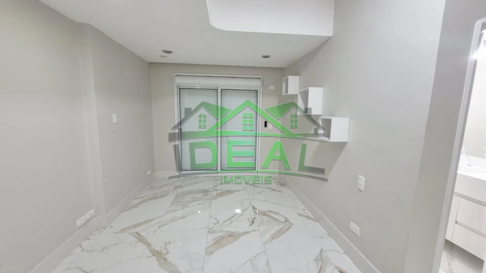 Imagens do imóveis Excelente Casa Térrea , Totalmente Reformada, 3 Suítes,4 vagas