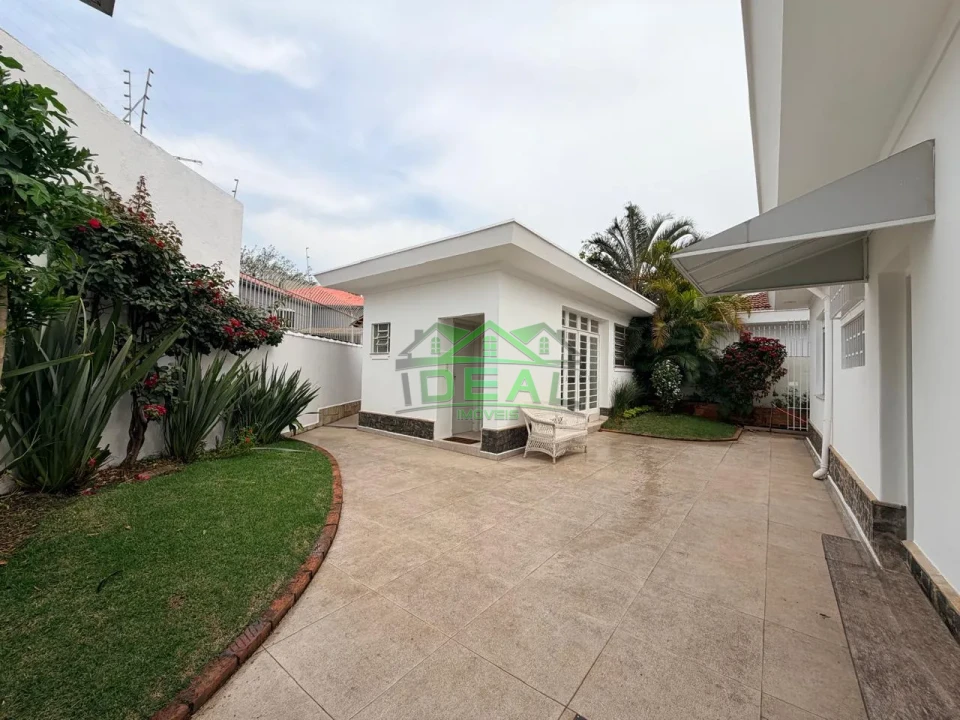 Imagens do imóveis Casa Térrea para Locação no Alto da Lapa, Rua Tranquila e Arborizada