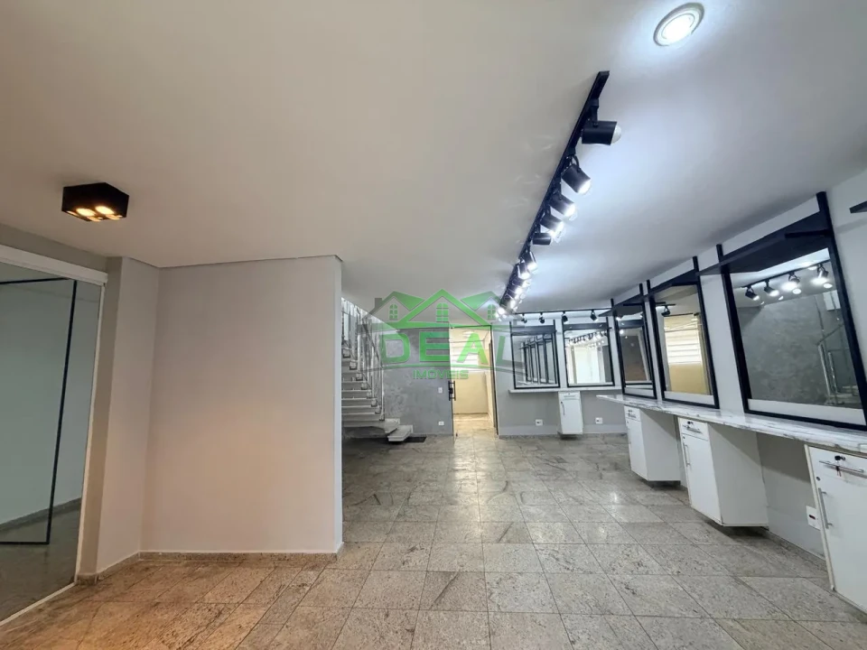 Imagens do imóveis Sobrado Comercial de Alto Padrão para Locação | 425m² | Estrutura Versátil para Clínicas, Laboratórios, Escolas e Serviços