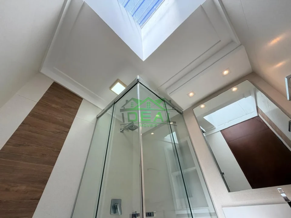 Imagens do imóveis Linda Casa de Arquiteto para Venda no Alto da Lapa, Espaço Gourmet e Piscina