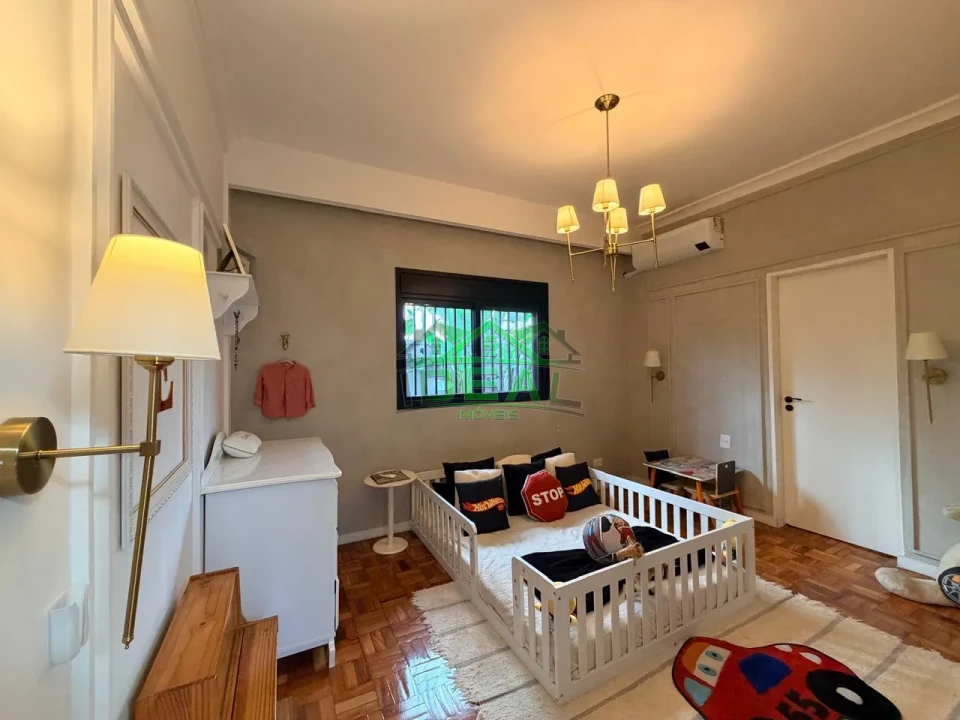 Casa Térrea para Venda na Lapa, 3 dorm(s), 3 suite(s), 4 vaga(s), 276 m²AC e 592AT