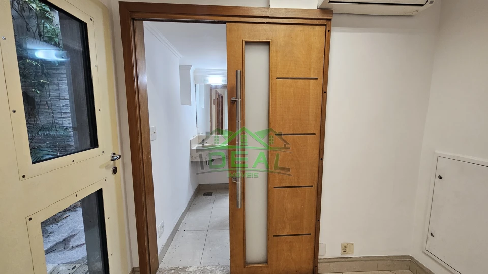 Imagens do imóveis Salão Comercial para Locação em Pinheiros, Restaurante, Farmácia, entre outros