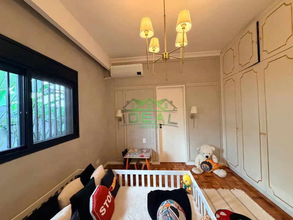 Casa Térrea para Venda na Lapa, 3 dorm(s), 3 suite(s), 4 vaga(s), 276 m²AC e 592AT