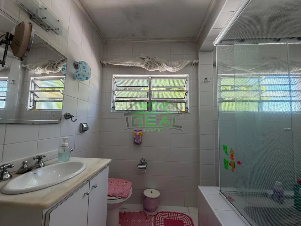 Imagens do imóveis 2 Casas para Venda na Lapa, 500m² terreno, 12 Frente